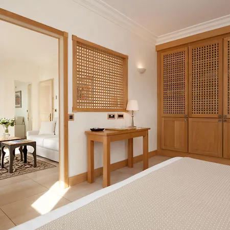 Hotel Airelles Chateau De La Messardiere 5*