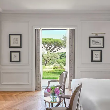 Airelles Chateau De La Messardiere 圣特罗佩