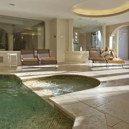 Hotel Airelles Chateau De La Messardiere 5*