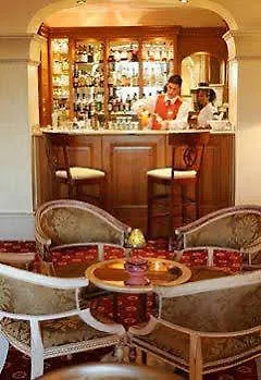 Airelles Chateau De La Messardiere 5*
