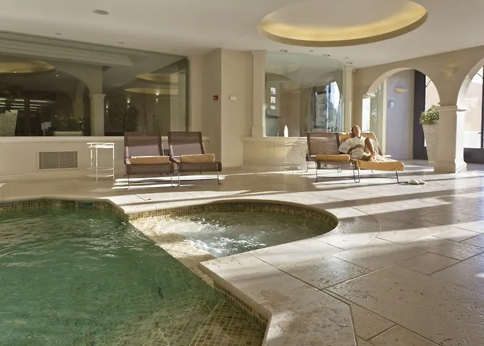 Hotel Airelles Chateau De La Messardiere 5*